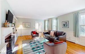 New England Hideaway | Bike Path, Beaches & Hiking Sanctuary - North Falmouth, Massachusetts