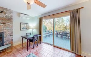 New England Hideaway | Bike Path, Beaches & Hiking Sanctuary - North Falmouth, Massachusetts