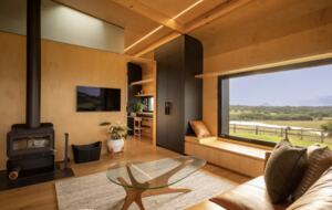 Kurui Cabin | Noosa Hinterland Luxury Retreat - Cooroy, Australia