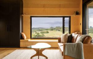 Kurui Cabin | Noosa Hinterland Luxury Retreat - Cooroy, Australia