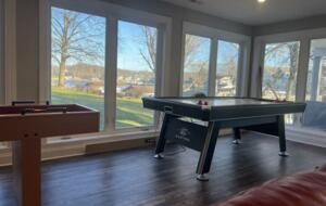 Apple Valley Lake House and Retreat - Howard, Ohio