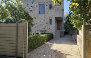 Beachfront Island Villa with Panoramic Aegean Views - Agios Isidoros, Greece