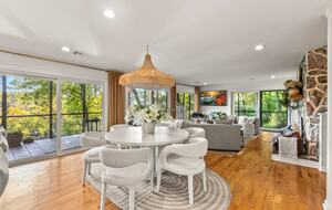 Luxury Riverfront Bungalow - Minutes to Downtown - Knoxville, Tennessee