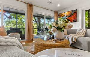 Luxury Riverfront Bungalow - Minutes to Downtown - Knoxville, Tennessee