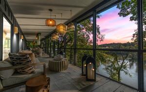 Luxury Riverfront Bungalow - Minutes to Downtown - Knoxville, Tennessee