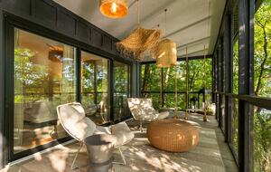 Luxury Riverfront Bungalow - Minutes to Downtown - Knoxville, Tennessee