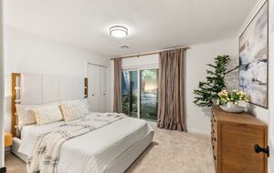 Luxury Riverfront Bungalow - Minutes to Downtown - Knoxville, Tennessee