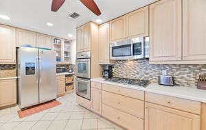 Coastal Haven: Relaxation and Adventure in Jamaica Beach - Jamaica Beach, Texas