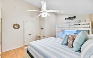 Coastal Haven: Relaxation and Adventure in Jamaica Beach - Jamaica Beach, Texas