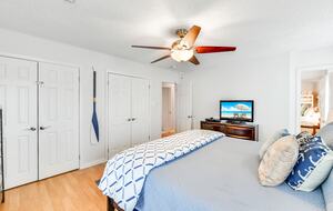 Coastal Haven: Relaxation and Adventure in Jamaica Beach - Jamaica Beach, Texas