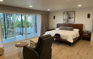 High Bluff Waterfront Contemporary Home in Gig Harbor - Gig Harbor, Washington