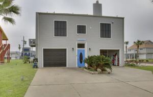 Luxury Beach Retreat | Short Walk to Sand - Galveston, Texas