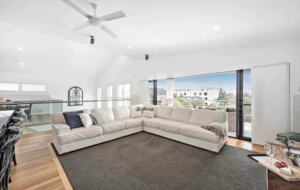 Bahamas on Brooks - Newcastle, Australia