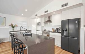 Bahamas on Brooks - Newcastle, Australia