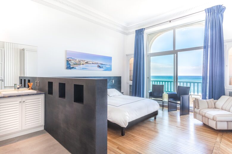 Sea & Sky Villa - Biarritz, France