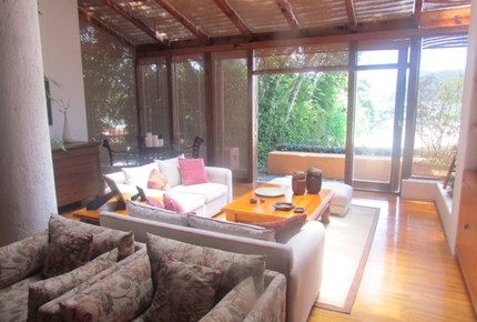 LAS TEJAS LAKE HOUSE - Valle de Bravo, Mexico