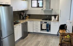 Beach House on the South Coast - Manyana, Australia