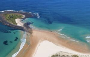 Beach House on the South Coast - Manyana, Australia
