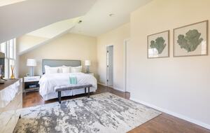 Charming Coastal Retreat | Spacious Beach House with Luxury Amenities - Fairfield, Connecticut