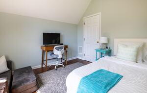 Charming Coastal Retreat | Spacious Beach House with Luxury Amenities - Fairfield, Connecticut