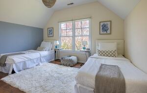 Charming Coastal Retreat | Spacious Beach House with Luxury Amenities - Fairfield, Connecticut