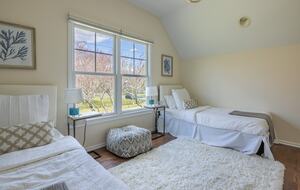 Charming Coastal Retreat | Spacious Beach House with Luxury Amenities - Fairfield, Connecticut