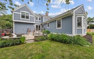 Charming Coastal Retreat | Spacious Beach House with Luxury Amenities - Fairfield, Connecticut