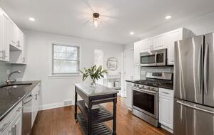 Charming Coastal Retreat | Spacious Beach House with Luxury Amenities - Fairfield, Connecticut