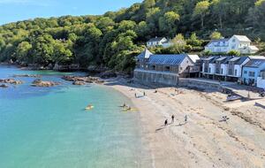 The Bay | Oceanfront Serenity in Cornwall’s Secret Hideaway - Cawsand, United Kingdom