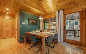 Cozy Cabin on 2 Acres nestled in Blue Ridge Mountains - Blue Ridge, Georgia