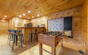 Cozy Cabin on 2 Acres nestled in Blue Ridge Mountains - Blue Ridge, Georgia