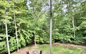 Cozy Cabin on 2 Acres nestled in Blue Ridge Mountains - Blue Ridge, Georgia