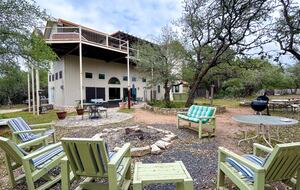 Looking Glass Place - Canyon Lake, Texas