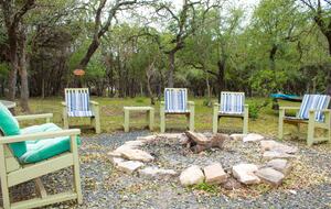 Looking Glass Place - Canyon Lake, Texas