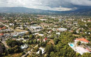 Kingston Urban Oasis Getaway - Kingston, Jamaica