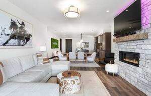 Cosmic Cowboy Retreat - Whitefish, Montana