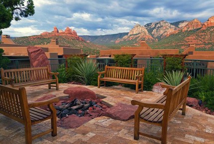 4 Nights at Hyatt Pinon Pointe Resort III