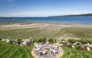 Pearl Point Beach House - Union Bay, Canada