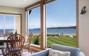 Pearl Point Beach House - Union Bay, Canada