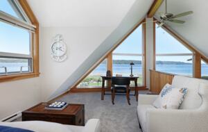 Pearl Point Beach House - Union Bay, Canada