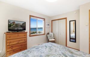 Pearl Point Beach House - Union Bay, Canada