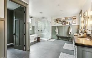 Tranquil Hollywood Retreat Near LA’s Iconic Attractions - Los Angeles, California