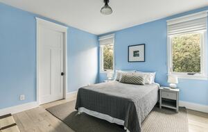 Tranquil Hollywood Retreat Near LA’s Iconic Attractions - Los Angeles, California