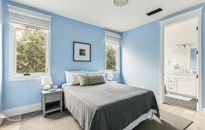 Tranquil Hollywood Retreat Near LA’s Iconic Attractions - Los Angeles, California