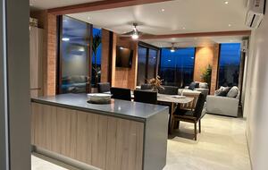 looking from Kitchen to family room