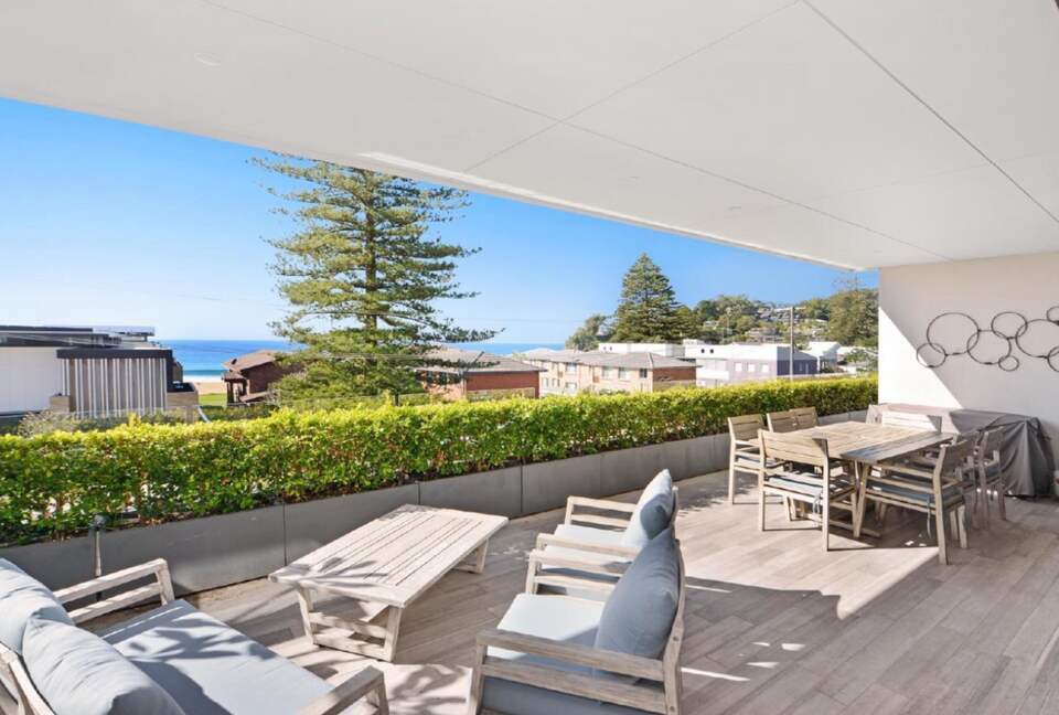 Luxurious Ocean View Apartment Steps from Avoca Beach - Avoca Beach, Australia