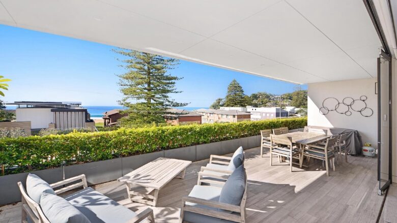 Luxurious Ocean View Apartment Steps from Avoca Beach - Avoca Beach, Australia