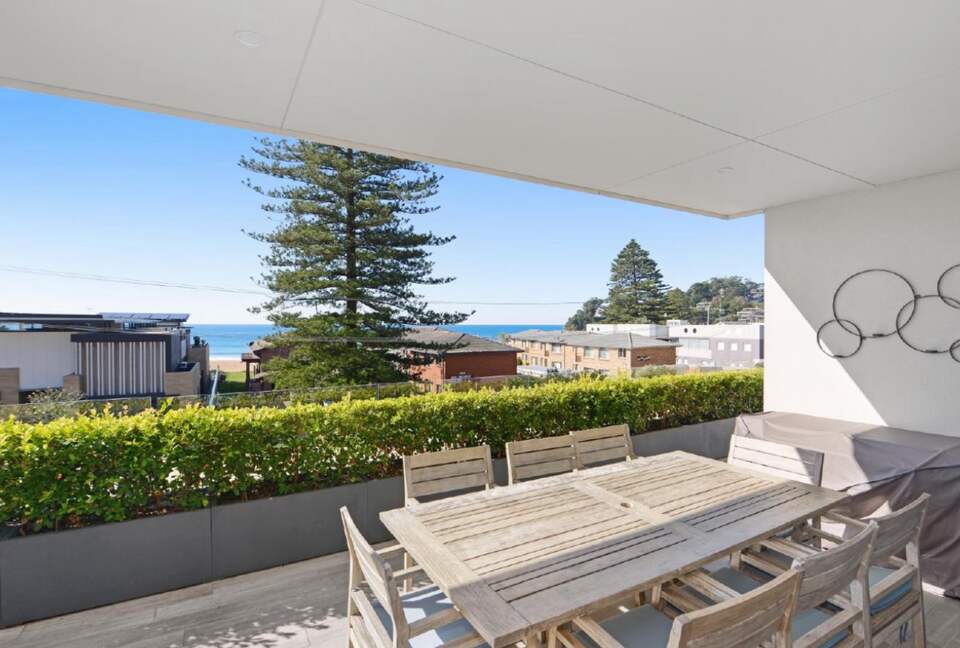 Luxurious Ocean View Apartment Steps from Avoca Beach - Avoca Beach, Australia