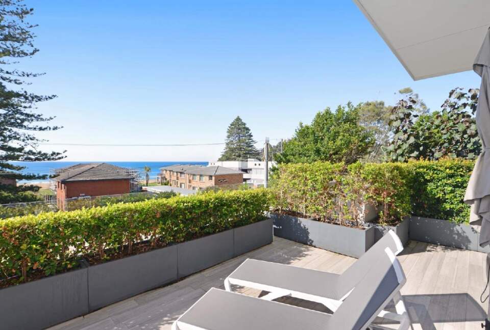 Luxurious Ocean View Apartment Steps from Avoca Beach - Avoca Beach, Australia