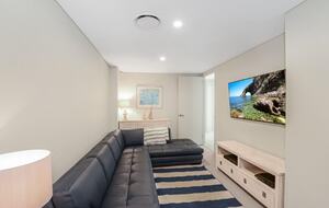 Luxurious Ocean View Apartment Steps from Avoca Beach - Avoca Beach, Australia